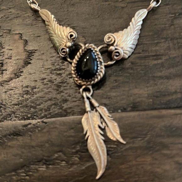 Vintage & Unique Native Sterling & Onyx Feather Necklace - Picture 3 of 8